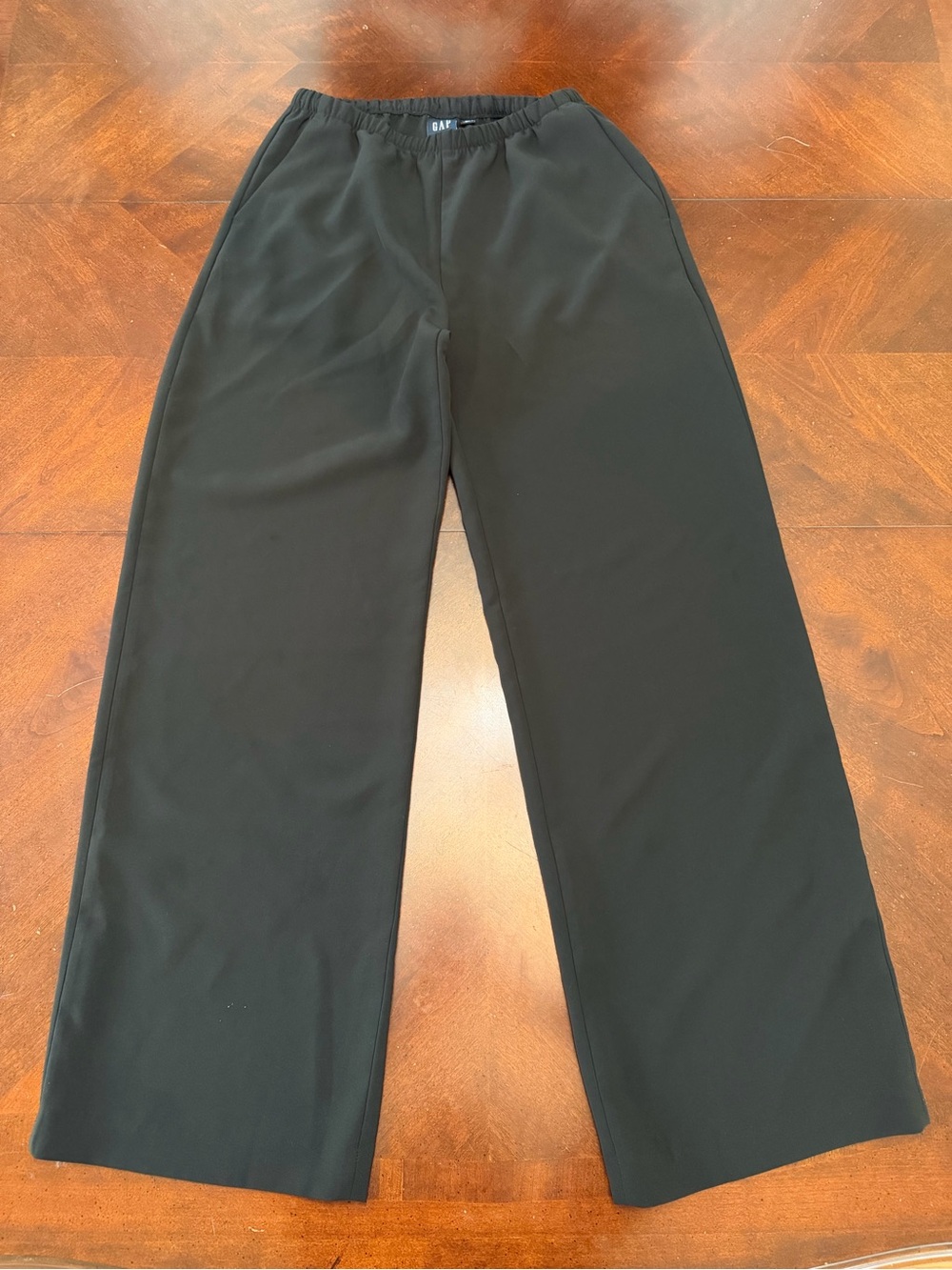 GAP Women’s Easy Black Wide-Leg Pants